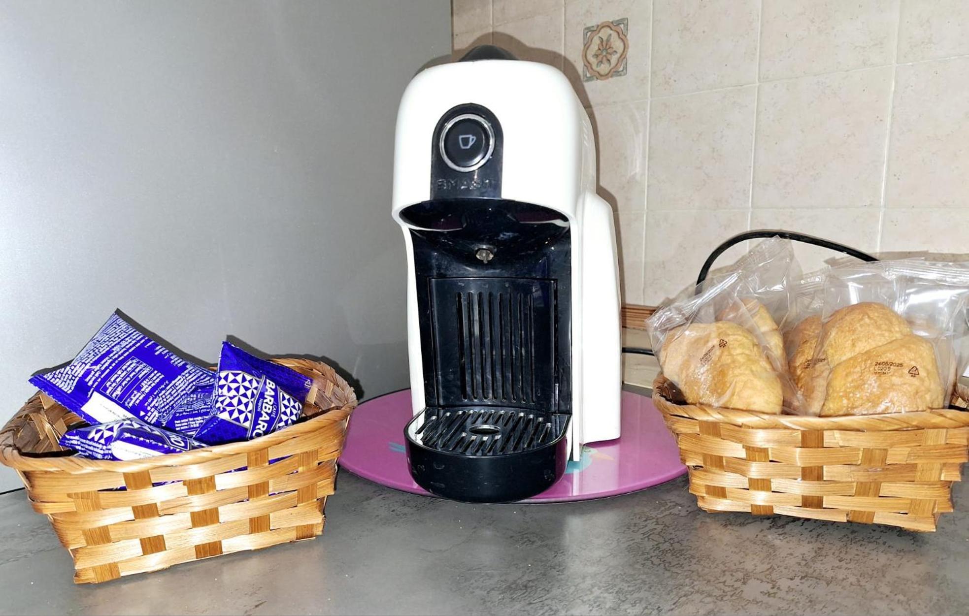 My Home Помпей Екстериор снимка